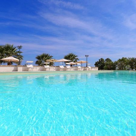 Tenuta Li Fani Residence Hotel Marina Di Pescoluse Exterior photo