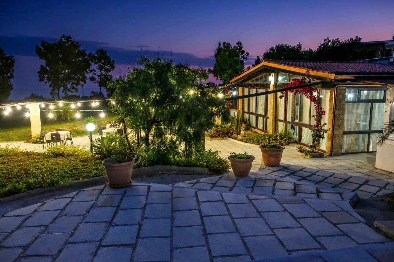 Tenuta Li Fani Residence Hotel Marina Di Pescoluse Exterior photo