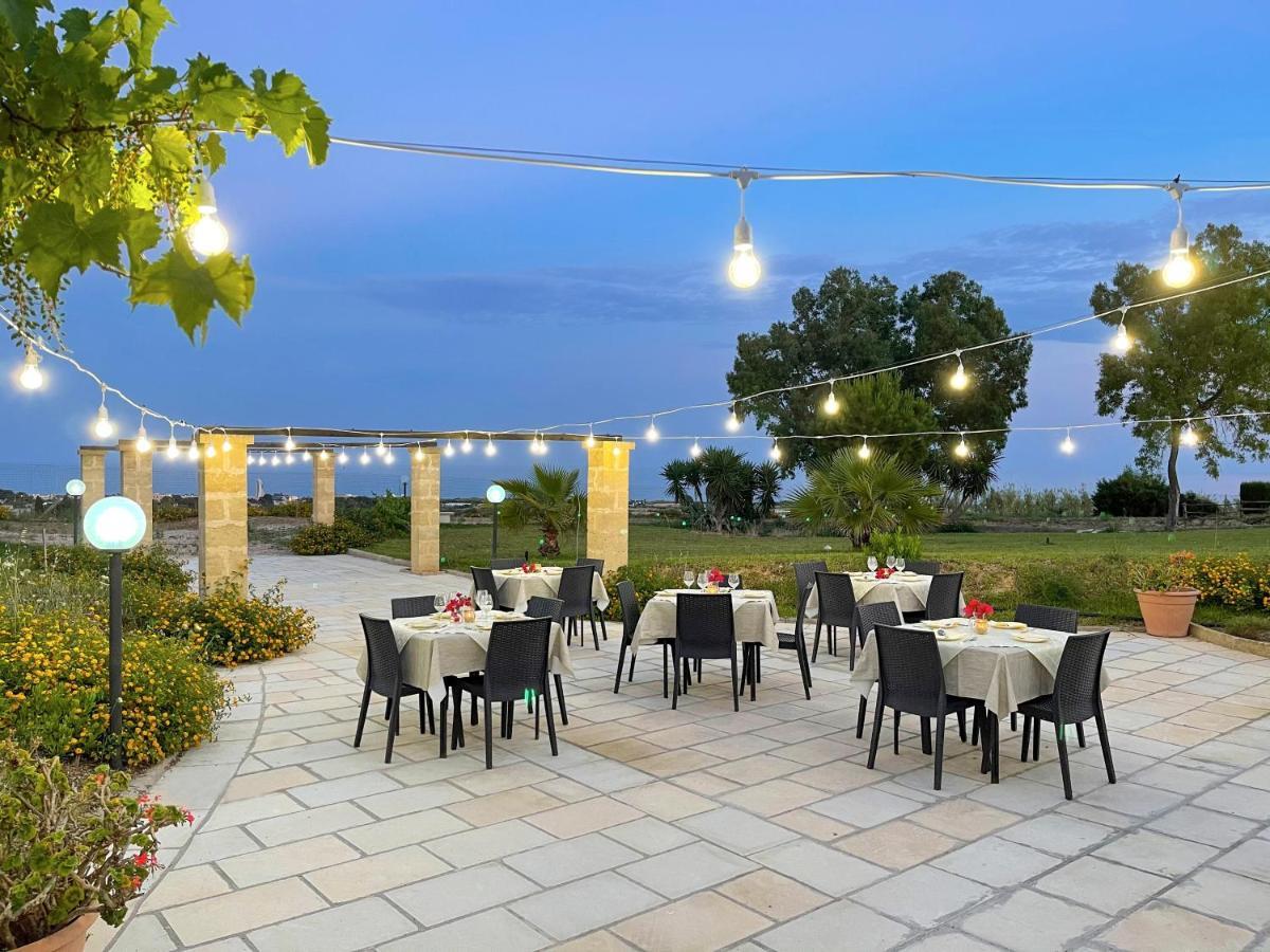 Tenuta Li Fani Residence Hotel Marina Di Pescoluse Exterior photo